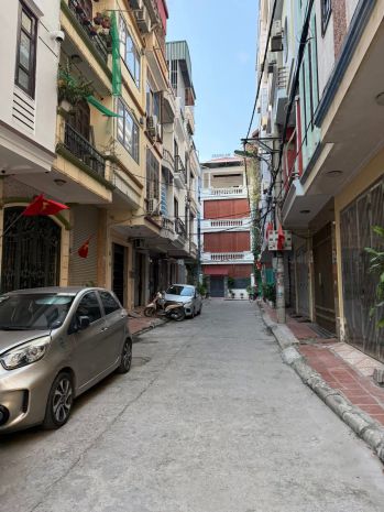Ôtô đô cưa phô phung chi kiên hoang quôc viêt 6860940