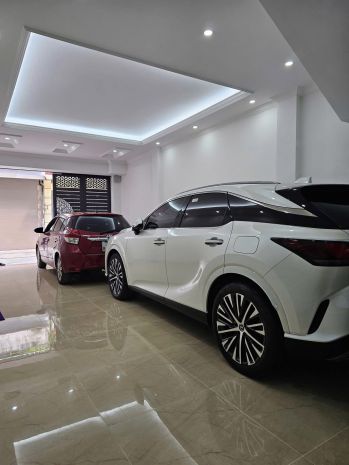 Ôtô đô cưa phô phung chi kiên hoang quôc viêt 6860941