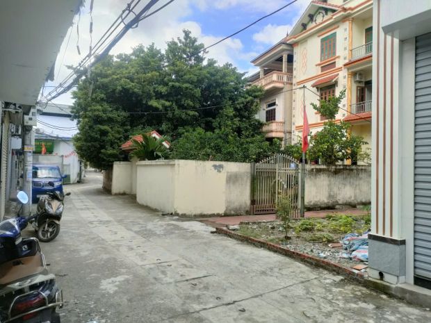 Trục chính ô tô tránh, kinh doanh sầm uất, lô góc, giá đầu 6861061