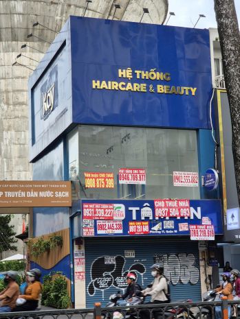 Mặt tiền 32, phường 11, quận 10: dt 5.8x7m, giá tốt chỉ 18 6861220