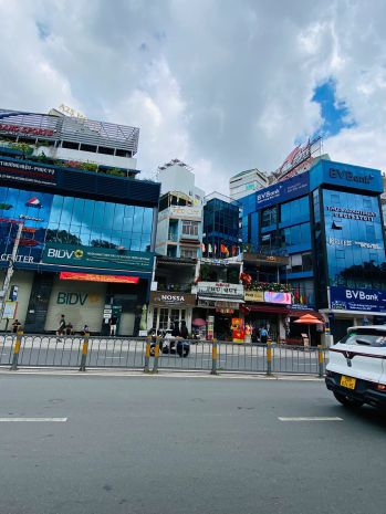 Chính chủ bán mặt tiền phạm hồng thái, bến thành, q.1: dt 6861500
