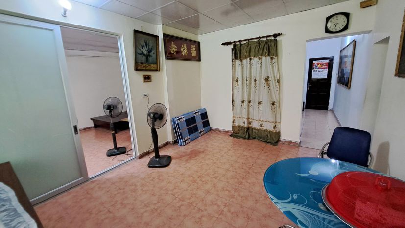 Cho thuê căn hộ tập thể hoàng quốc việt, 60m2, 2 ngủ, 1 vệ 6862157