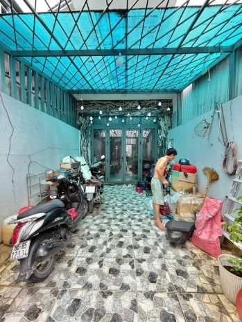 Nhà 4x25m trệt lầu, hẻm xe tải vị trí đẹp gần trường học tô 6863305