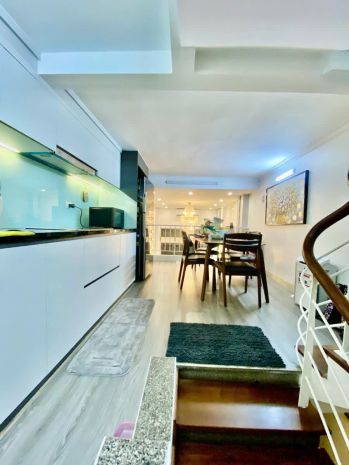 Bán nhà yên hòa cầu giấy mới oto lùi cửa  dt 42m 5t 13.5 tỷ. 6863926