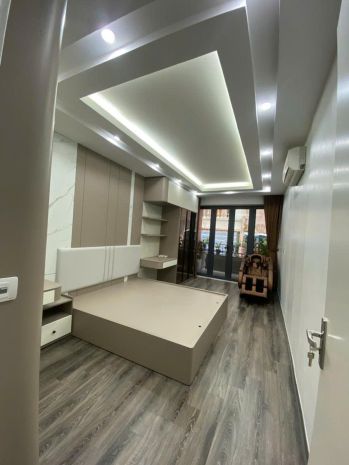 Bán nhà yên hòa cầu giấy mới oto lùi cửa  dt 42m 5t 13.5 tỷ. 6863928