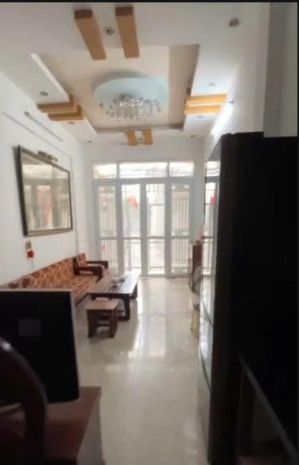 Cho thuê nhà ngõ 110 đông thiên  35m x 5 tầng. giá chỉ 9tr5 6864078