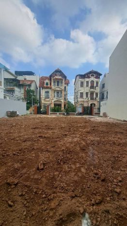 Bán đất ngõ 268 ngọc thụy. 106m ngõ oto tải, giá đầu tư. 6864093