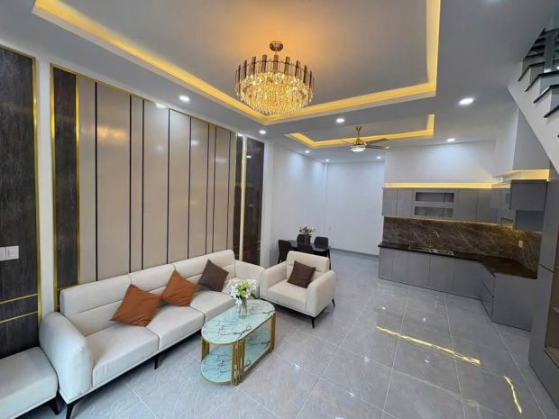 Bán gấp  nhà 1 trệt 1 lầu giá chỉ 1 tỷ 9 - nằm ngay mặt tiề 6864884