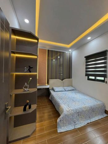 Bán gấp  nhà 1 trệt 1 lầu giá chỉ 1 tỷ 9 - nằm ngay mặt tiề 6864885