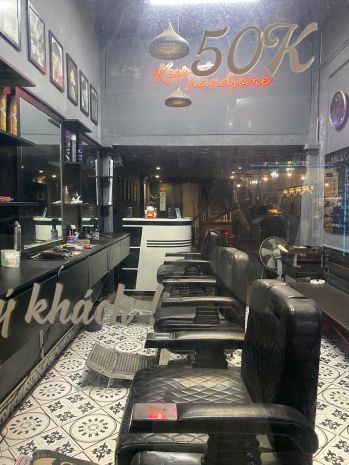 Chính chủ cần sang nhượng quán cắt tóc  trung tâm hồng 6865215