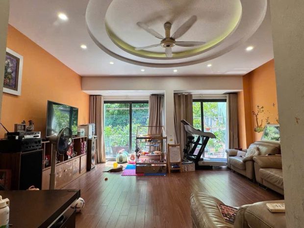 Hiếm!bán nhà mặt phố cửa bắc,trúc bạch,ba đình dt 140m2 kd 6865588