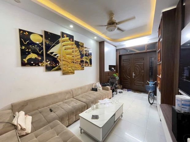 Bán nhà ngọc thụy dân xây 5 tầng ô tô đỗ cửa hơn 8ty 6866285