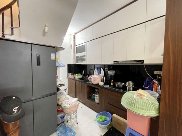 Bán nhà ngọc thụy dân xây 5 tầng ô tô đỗ cửa hơn 8ty 6866286