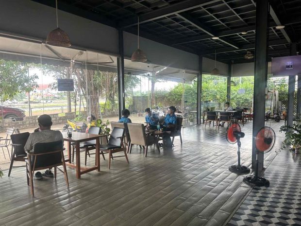 Bình dương ! cần sang quán caffe sân vườn ngay bờ sông rộng 6866624