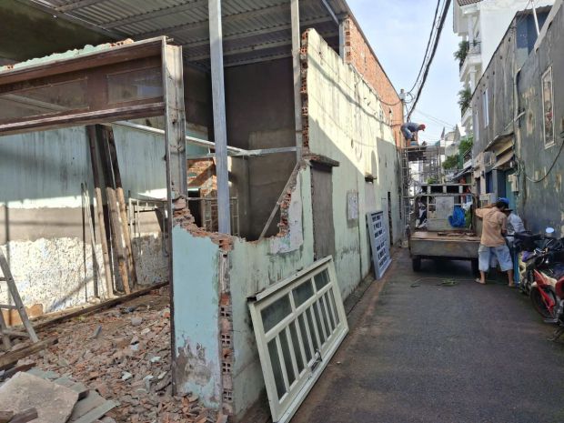 Nhà lô góc shr hxh né 100m2  lê thị riêng quận 12 ss 6866716