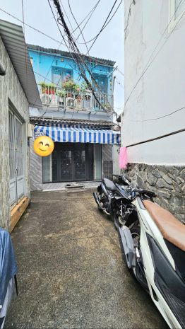 Nhà sát mặt tiền đưởng q4
diện tích 47 m2  có 71 triệu m2 6866898