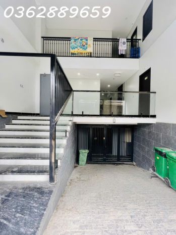 Bán nhà nguyễn xuân khoát_ ngoại giao đoàn 150 m, 9 6867878