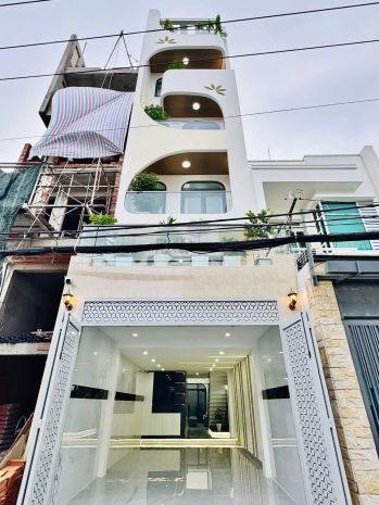 Nhà mặt phố 1 trệt 3 lầu 80m2 full nội thất giá chỉ 6,7 tỷ 6868313