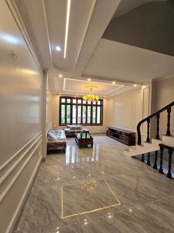 Chính chủ cần bán bán căn nhà 5 tầng đối diện đại học thành 6868446