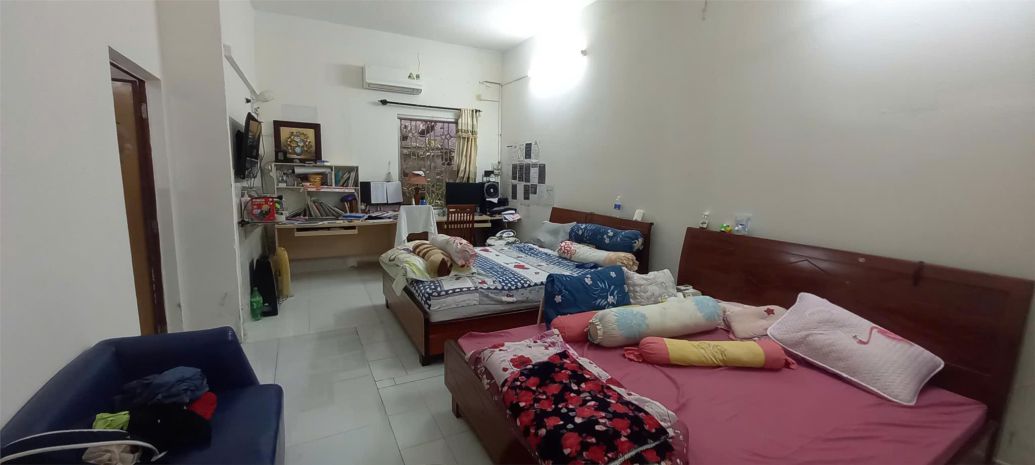 Biệt thự cũ 297m2, gò vấp, hẻm to xe hơi vào tận sân, 2 6869465