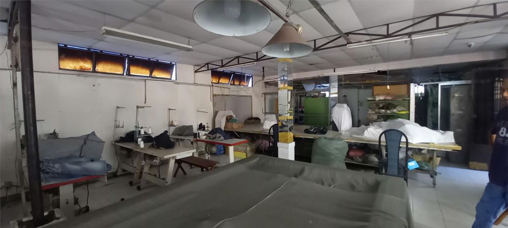 Biệt thự cũ 297m2, gò vấp, hẻm to xe hơi vào tận sân, 2 6869466
