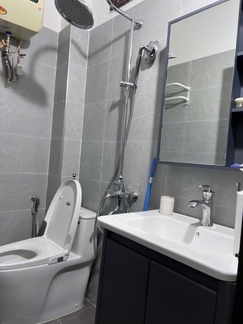 Dịch vọng cầu giấy 68m x5 tầng 15,5 tỷ ngõ thẳng,gần phố,lô 6869602