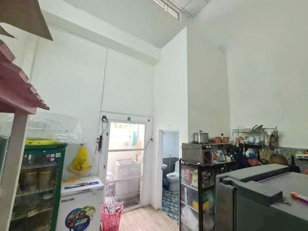 6.5 tỷ nhà 65m2 cách mặt tiền vài bước chân phạm thế hiển 6869654