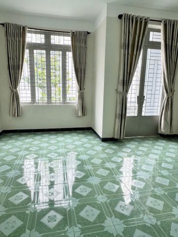 Nhà 2 tầng 2 mt cách đường điện biên phủ chỉ 1 căn nhà: 6869671