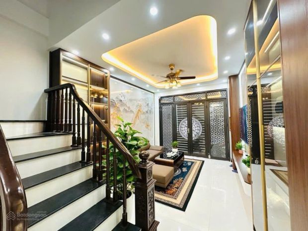 Cơ hội đầu tư sinh lời cao, bán nhà 3 mặt thoáng tại hồ 6870204