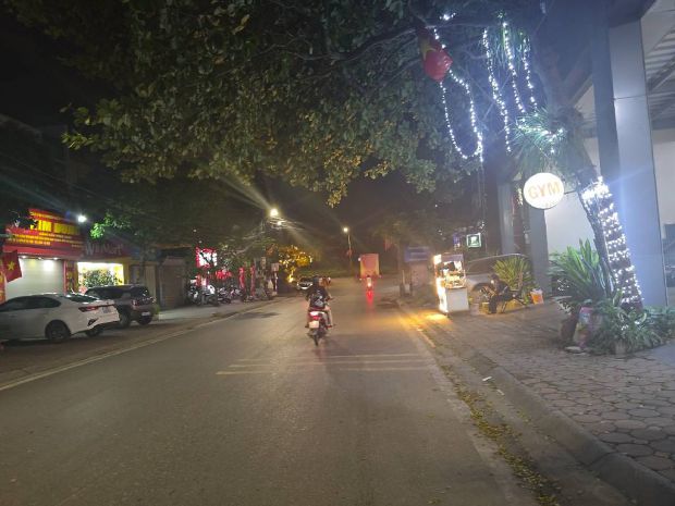 Bán nhà 3 tầng  lô góc đa tốn, gia lâm 6870382