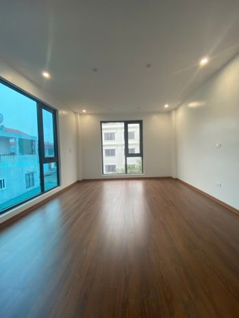 Nhà phân lô đặng vũ hỷ  6 tầng thang máy  ô tô tránh 6870794