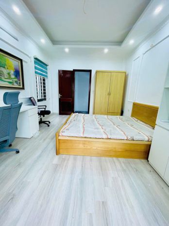 Bán nhà ngõ 158 ngọc hà 33m 5 tầng mặt tiền 3m lô góc ở 6870802
