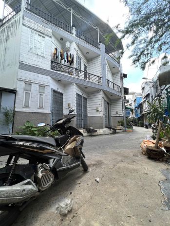 Bán nhà cấp 4, hxh 140m2 ,hưng phú , quận 8 , 
ngang 10m 6871050