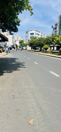 Mặt tiền kinh doanh 20m  gần chợ tân hương  nhà 92m  chỉ 6871937