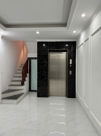 Bán nhà định công, hoàng mai, ô tô, thang máy, 38m2, 8.6 6871965