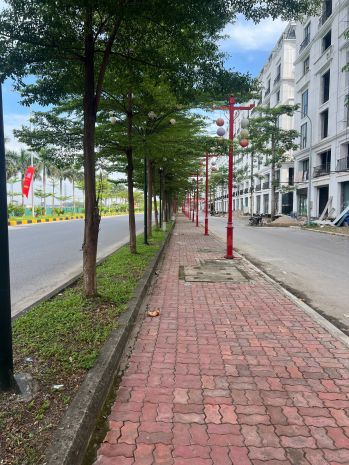 Cho thuê văn phòng tầng 5  6  gần kcn yên phong 6872649