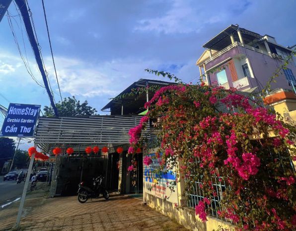 Bán khách sạn bình thuỷ, cần thơ  dt 200m2  kiến trúc 6873294