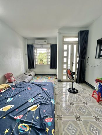 Bán gấp nhà  phạm đăng giảng ngay chợ gần tân phú hẻm 6m 6873432