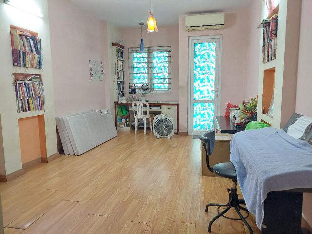 Nhà đẹp  ở ngay  vị trí trung tâm phố hào nam 6873973
