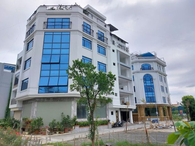 Đất phân lô  vỉa hè rộng  121m  lô góc, oto tránh kinh 6875645