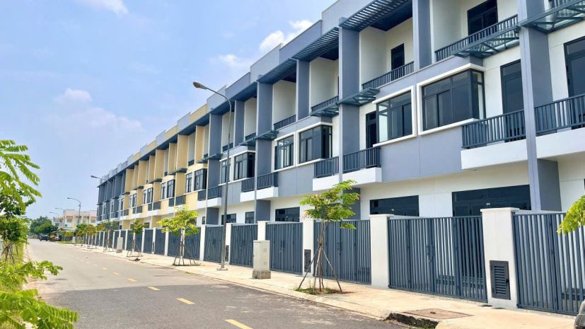 Nhà phố phước đông newcity  sở hữu ngay, khai thác liền tay 6876194