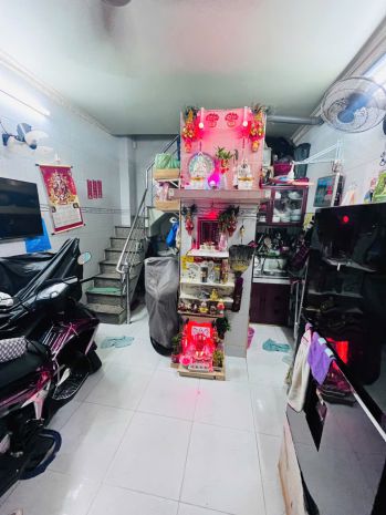 Chính chủ cần bán nhà nhỏ đúc btct kiên cố 3 tầng , dtss 6876453