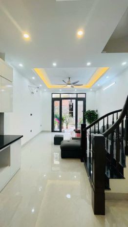 Gấp!nhà cầu diễn 35m2x5t,full nội thất 1 tỷ,4 ngủ, 40m ô tô 6876835