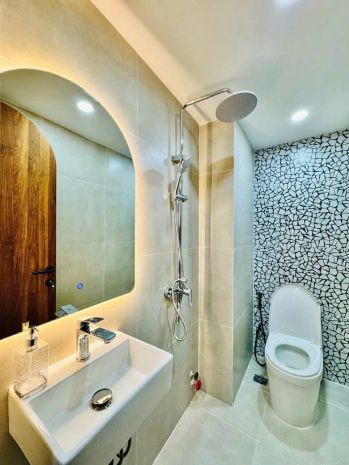 Bán nhà đẹp - chính chủ - tặng full nội thất - giáp q1 - 6877695