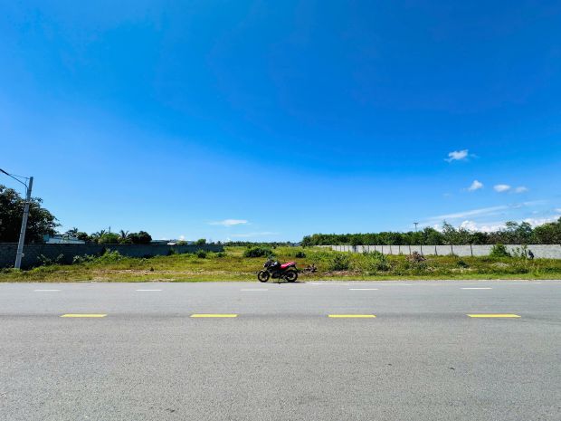 Bán 1 mẫu đất odt đường nguyễn tri phương - lagi chỉ 6878065