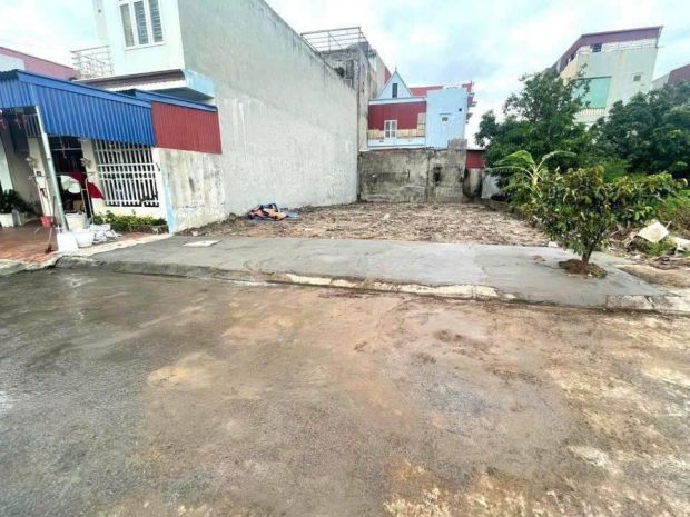 Đất trung tâm hoà nghĩa  200m² giá chỉ 2x triệum², lô 6878555