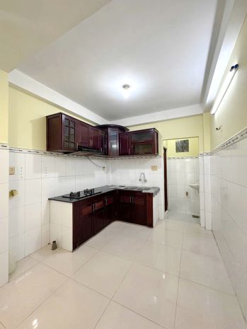 Nhà mới 3 tầng hẻm thông đường tuy lý vương p12q8. giá 4.8 6878782