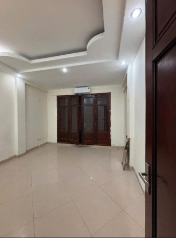 Chính chủ cho thuê văn phòng tại mặt đường chiến thắng - hà 6879238