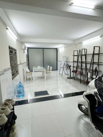 Nhà hẻm xe hơi phạm thế hiển p3 q8 đối diện công viên dạ 6879341