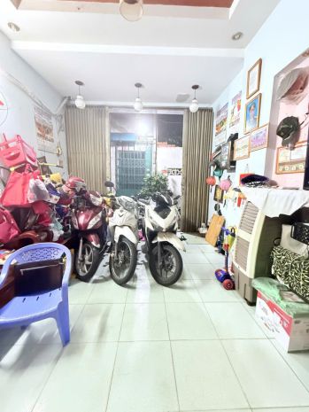 *bán gấp nhà  nguyễn sơn tân phú 35m2 hẻm xe hơi tới cửa 6880567